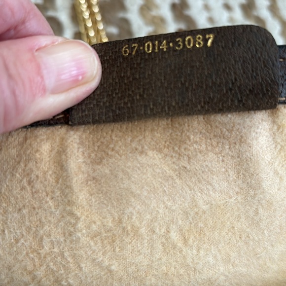 Authentic Gucci Ophidia GG Clutch in Good Condition - Picture 13 of 16
